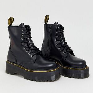 Dr Martens Jadon 8-Eye Smooth Leather Platform Boots